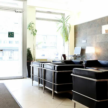 Hotel Attaché