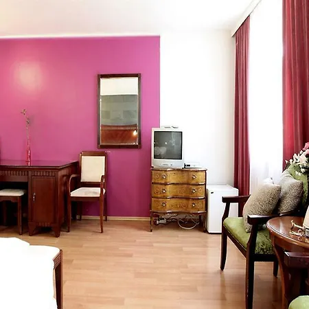 Attaché 3* Vienna