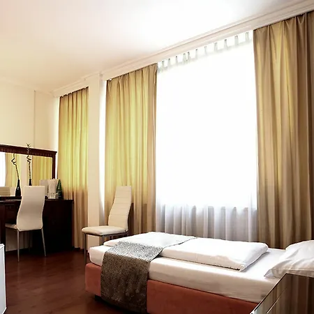 Attaché 3* Vienna