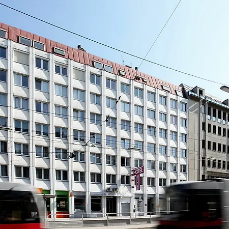Attaché Vienna