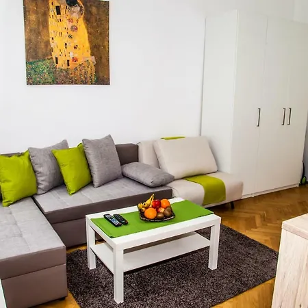 Apartment Lights - Karmarschgasse *