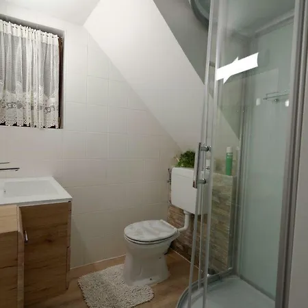 Kubi Holiday home *