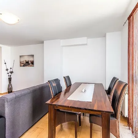 Klosterneuburger Strasse Apartment Vienna