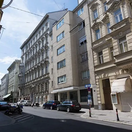 Modern At Rathaus Apartmán
