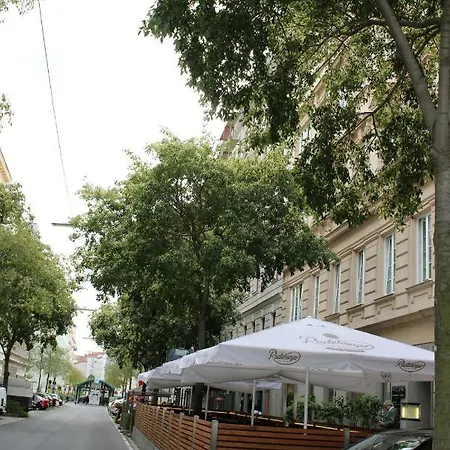 Apartment Central & Classic In *