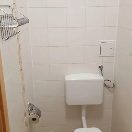 Donaufelder Apartment