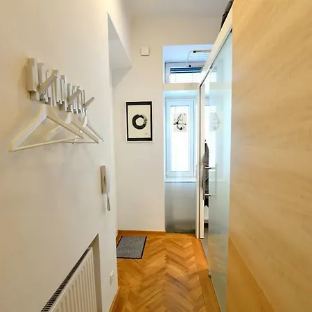 Apartment Design Degengasse *