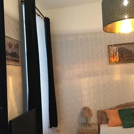 Apartment Opera 1