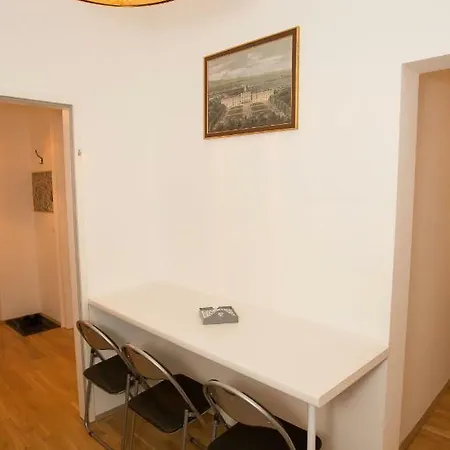 Opera 1 Apartment