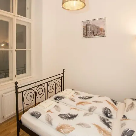 Opera 1 Apartment
