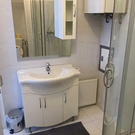 1030 Cozy 2 - 8min To Center Apartment
