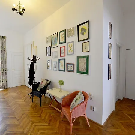 Apartment Classy Apartment, 10 Min To The Centre *