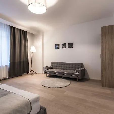 Heart Of City Apartment