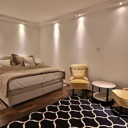 Apartment Parkring By Nikolax *