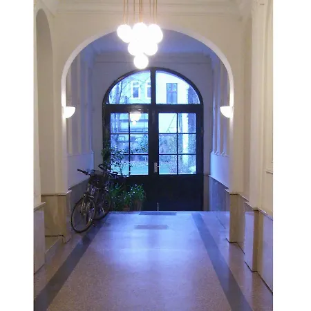 Garten Grunentorgasse Apartment