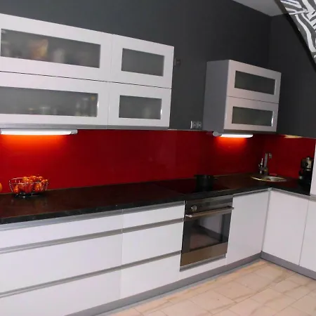 Apartment With Unique 40m2 Garden & Self Check In Vienna