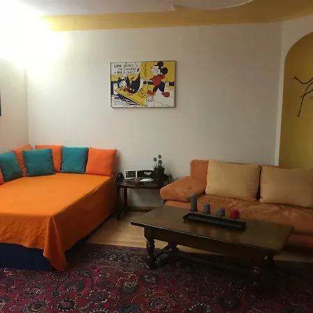 The Barts Center - Self Check-in Apartment *