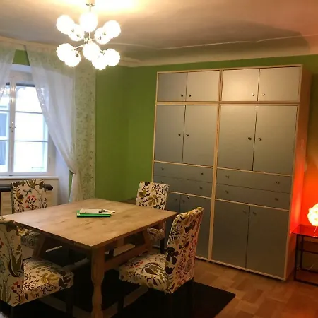 The Barts Center - Self Check-in Apartment *