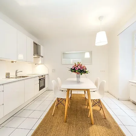 Apartment Beautiful Inner City *