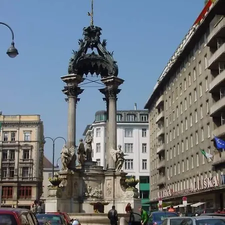 Marc-aurel-strasse Апартаменты *