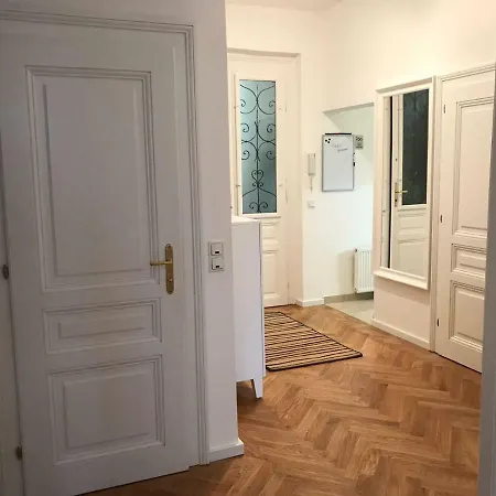 Apartment Leuhusen Orange Vienna