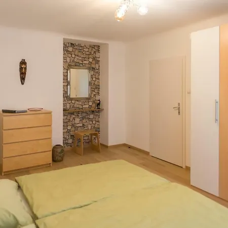 Am Donaukanal Apartment Vienna