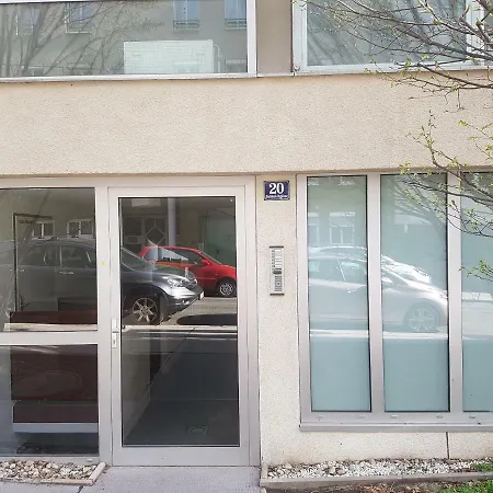 Andrej Andrej Apartment