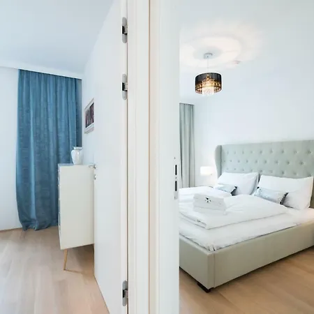 | Spacious Serviced In Directly At The U4 * Vienna