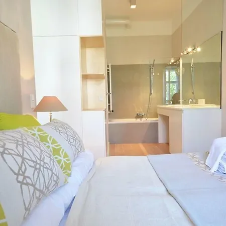 | Modern, Bright Business In Center, Alsergrund Apartment Vienna