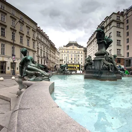 City Center Near Stephansdom Apartment