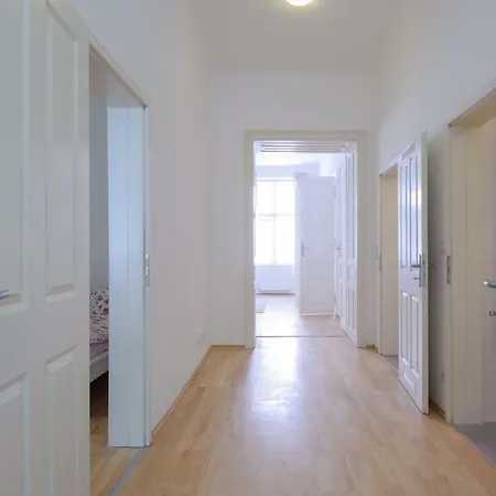 Vcr - Landstrasse Apartment