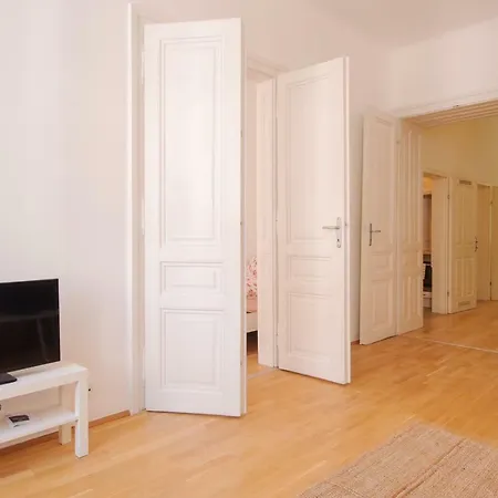 Vcr - Landstrasse Apartment *