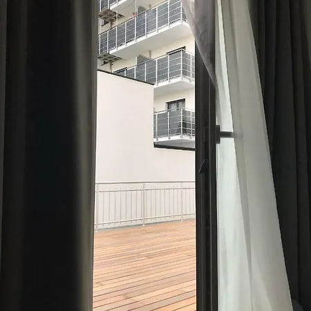Livinginn6 *