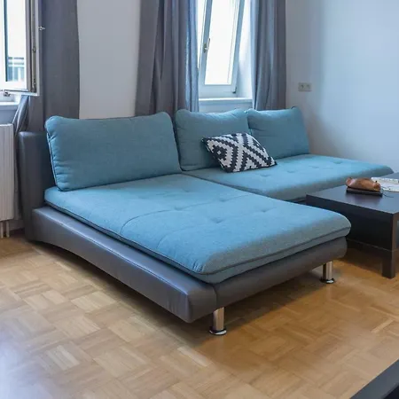 Kingsize Station Viena