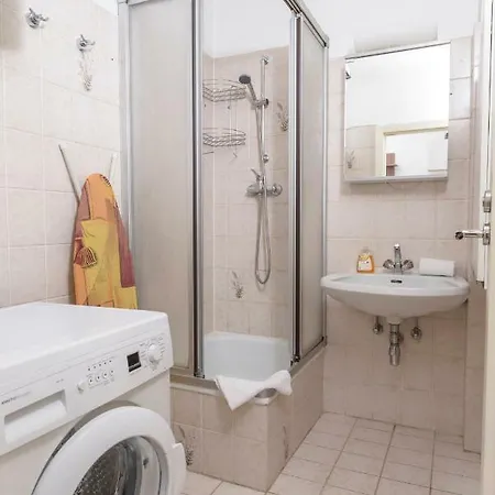 Cosy Margareten Apartment Vienna
