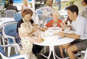 Hotell Lenas West 3*