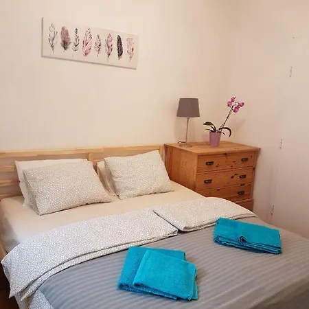 Apartment Excellent 2 Bed 12 Mins From Center *