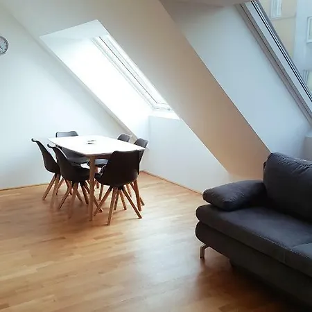 4 Beds And - Contactless Check-in Apartment Vienna
