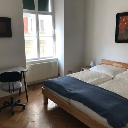 Graf-starhemberg-gasse By Easyb&b * Wien