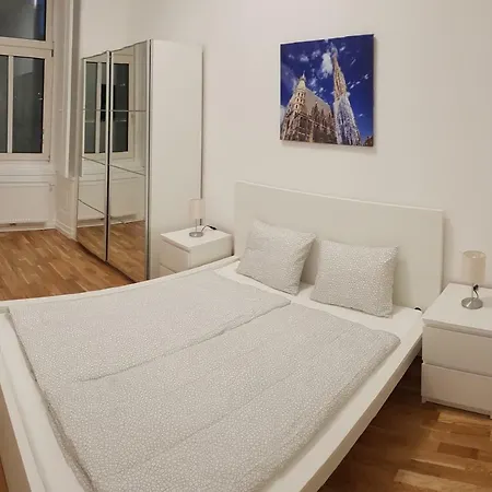 Apartment Living - Naschmarkt *