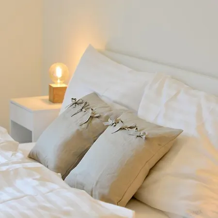 Apartamento Self-check-in With View & Free Parking