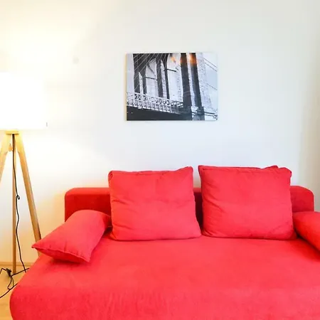 Self-check-in With View & Free Parking Apartment *