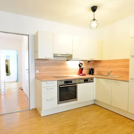 Nice 2 Bedrooms At The Subway 10 Min To Center Apartment Vienna