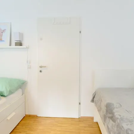 Nice 2 Bedrooms At The Subway 10 Min To Center *