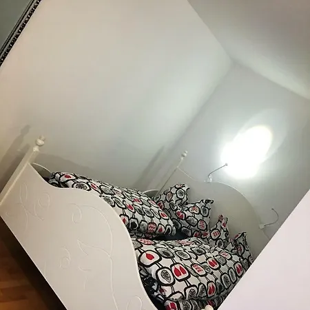 Near Central Station With Quiet Terrace *