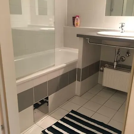 Apartment Near Central Station With Quiet Terrace