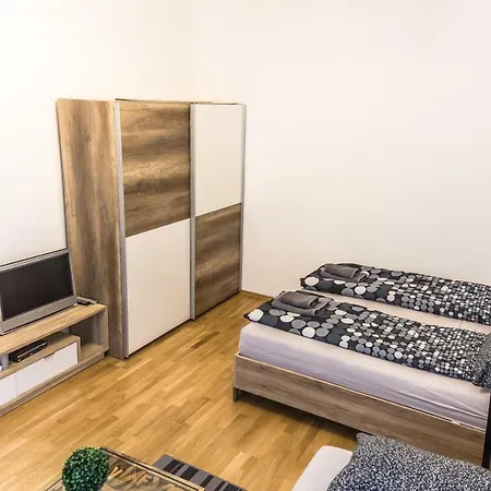 Gorgeous Flat Only 15 Min To Center