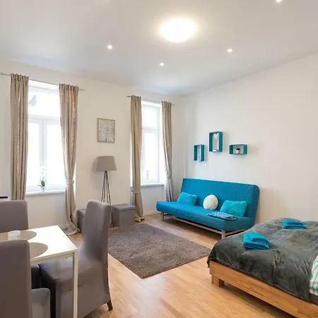 Lovely Volkertmarkt Apartment Vienna