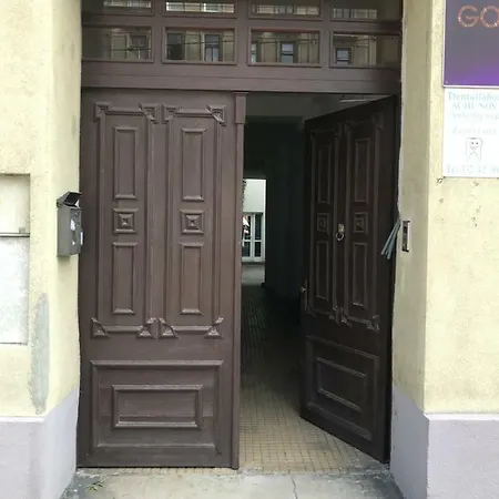 Corner 1020 * Vienna
