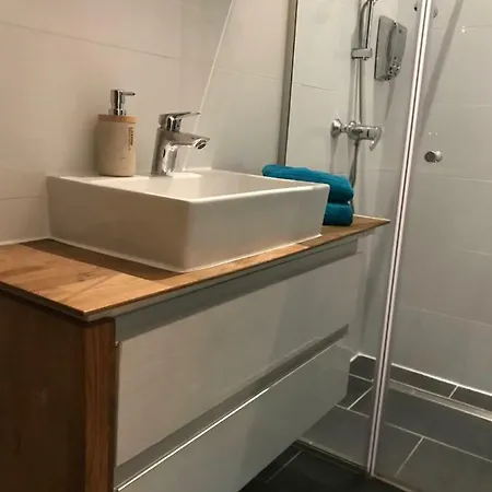 Apartment Neu Renovierte *